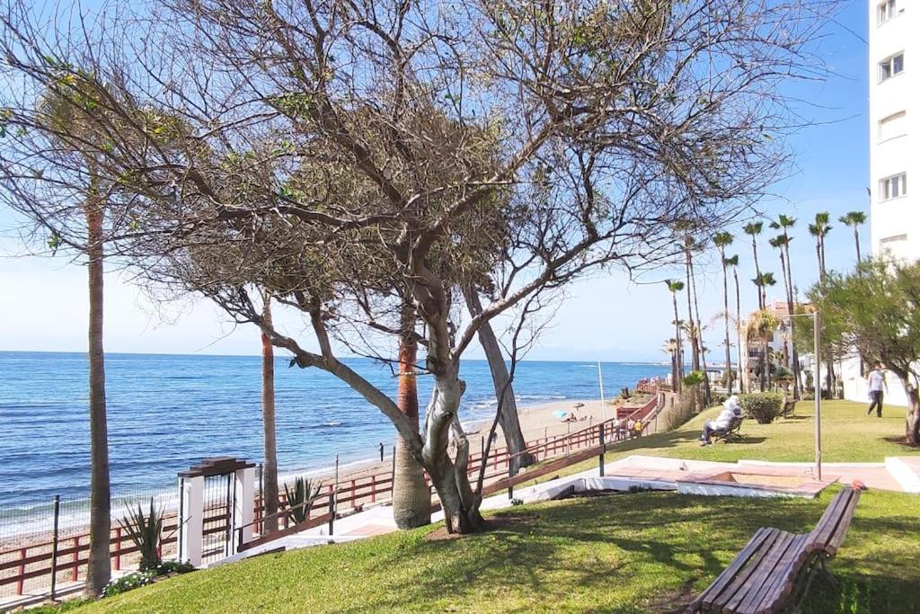 Algaida Beachfront - Seaview Studio Costa Del Sol Apartment Sitio de Calahonda Exterior photo